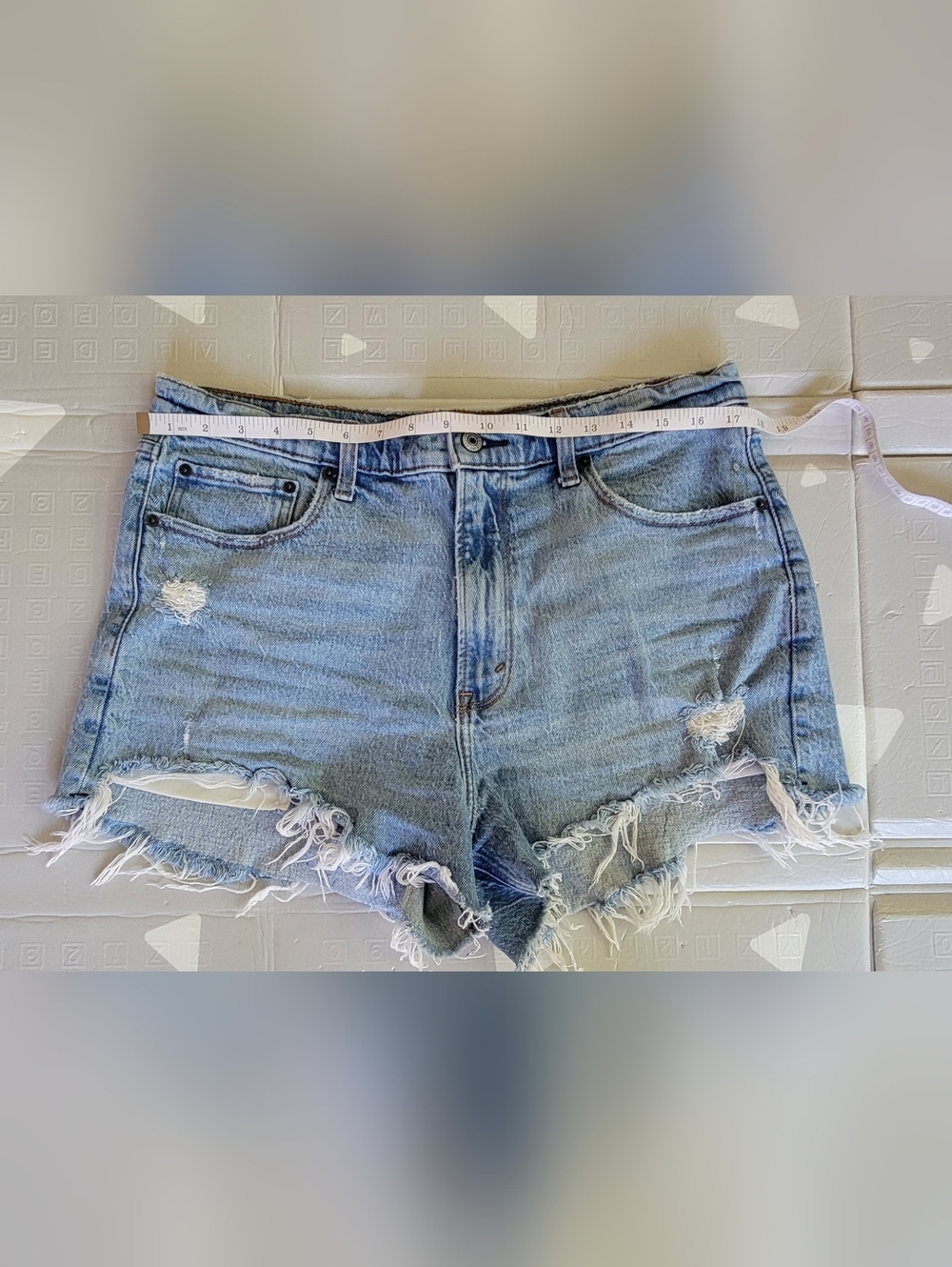 Abercrombie & Fitch High Rise Distressed Denim Womens Shorts 31/12